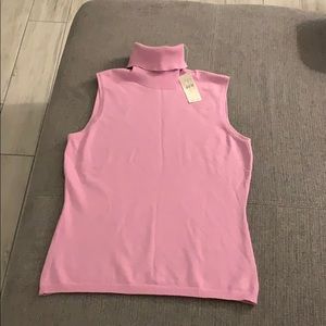 NWT- Ann Taylor loft sleeveless turtle neck ✨💎